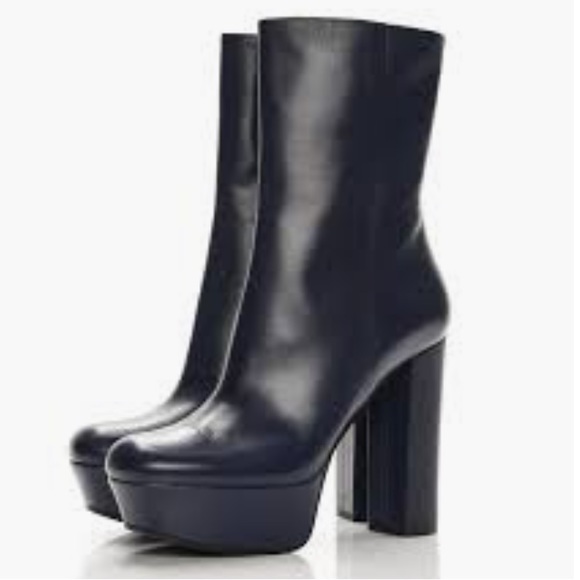 Gucci Shoes - Gucci Kidskin Platform Boots
